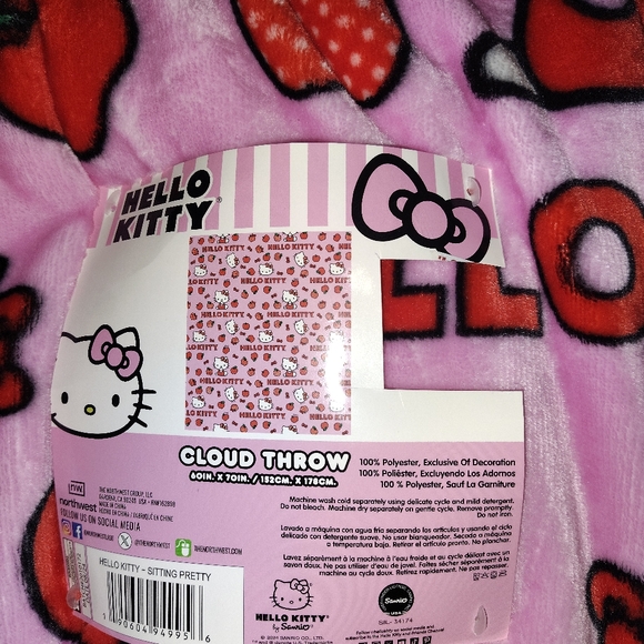 Hello Kitty throw - Picture 2 of 3